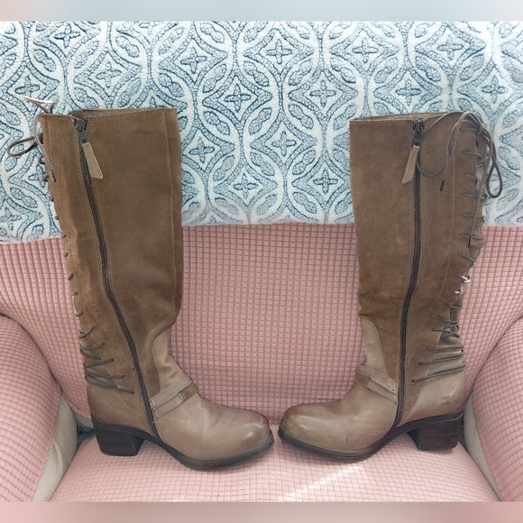 Miz Mooz Shoes - Stylish Tan Lace-Up Miz Mooz Boots for Women